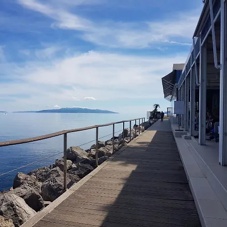 Lucy * Opatija