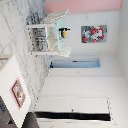 Apartment Lucy